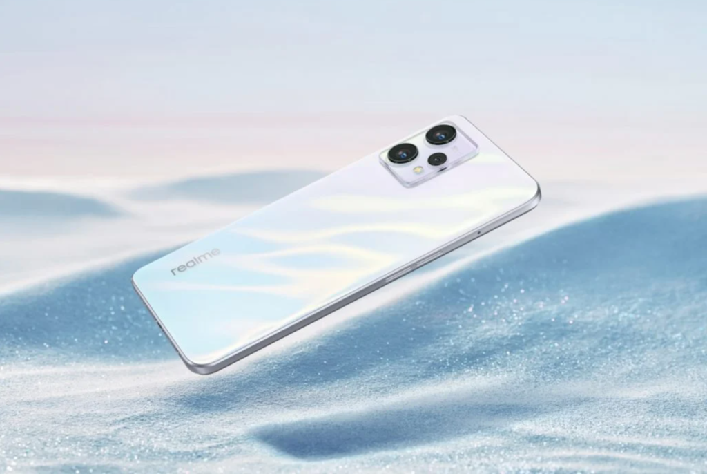 Stargaze White colorway of realme 9