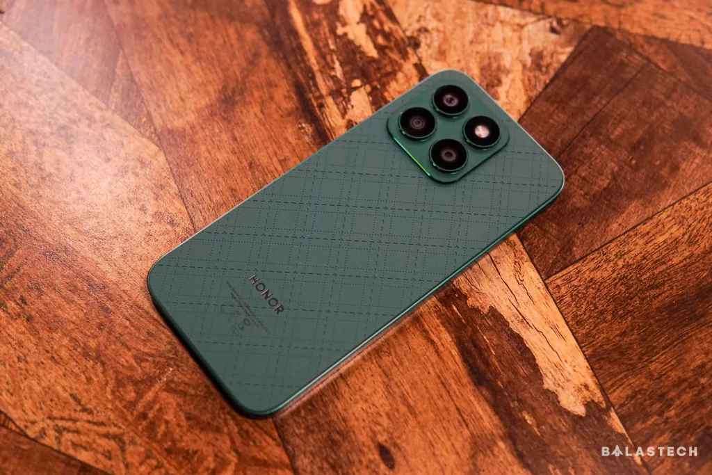 HONOR X8b Rear design