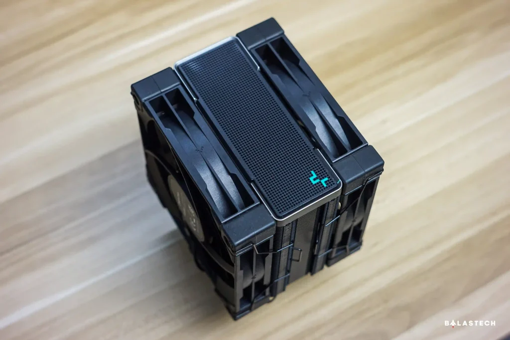 DeepCool AK400 ZERO DARK PLUS Top view