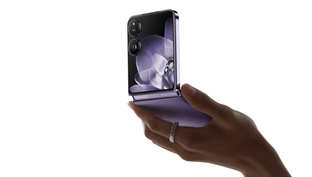 Xiaomi MIX Flip Battery Life