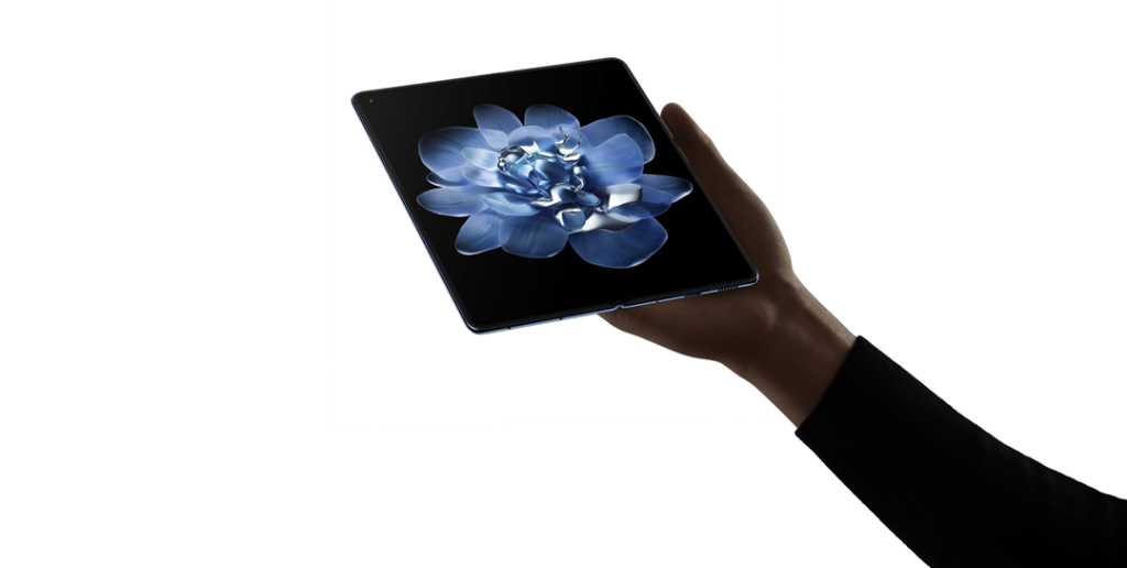 Xiaomi MIX Fold 4 All Carbon Architecture