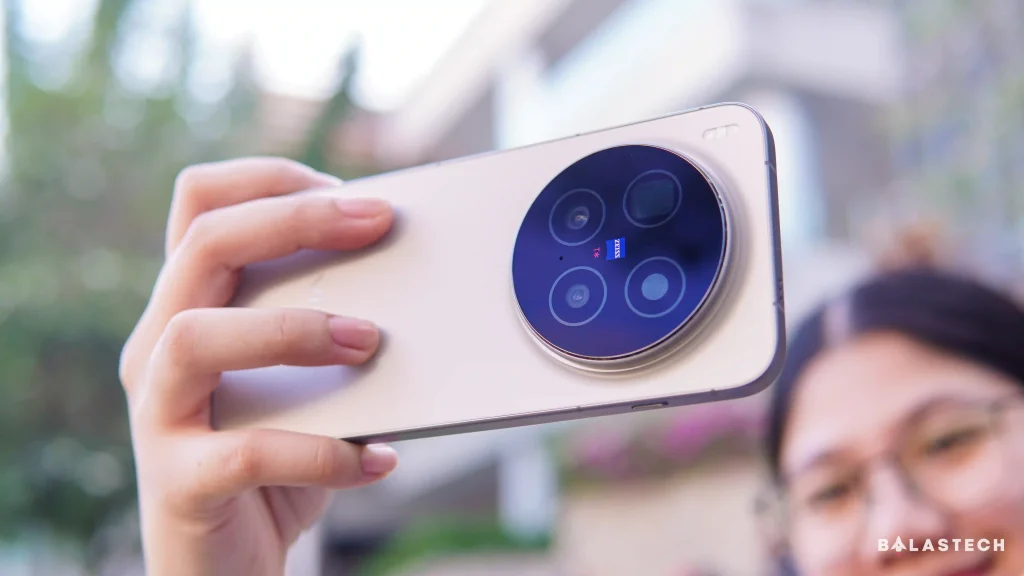 vivo X300 Pro Camera