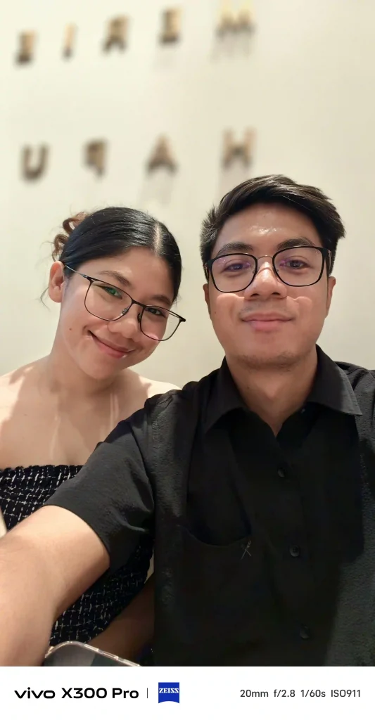 vivo X300 Pro Front Camera - Portrait Mode