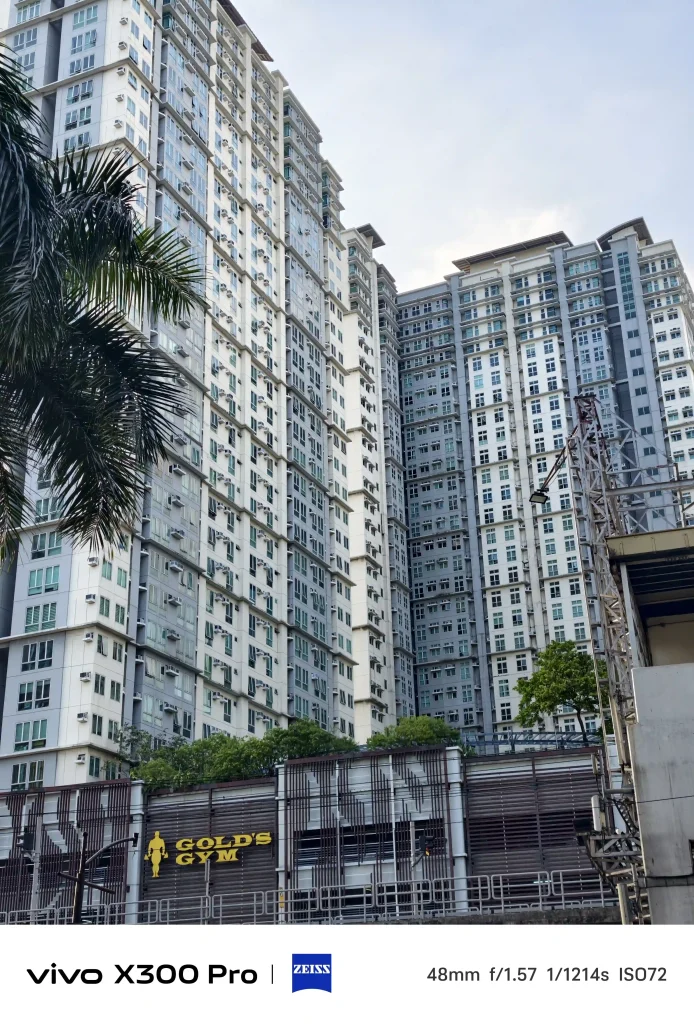 vivo X300 Pro Rear Camera Normal Mode 11