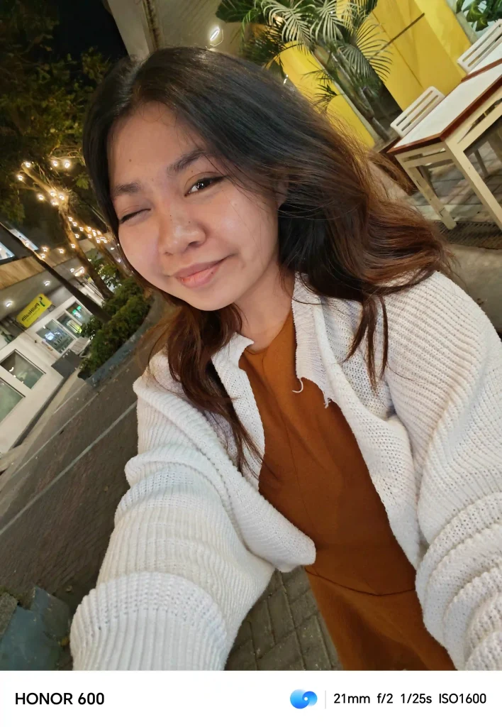 HONOR 600 Front Camera - Portrait Mode