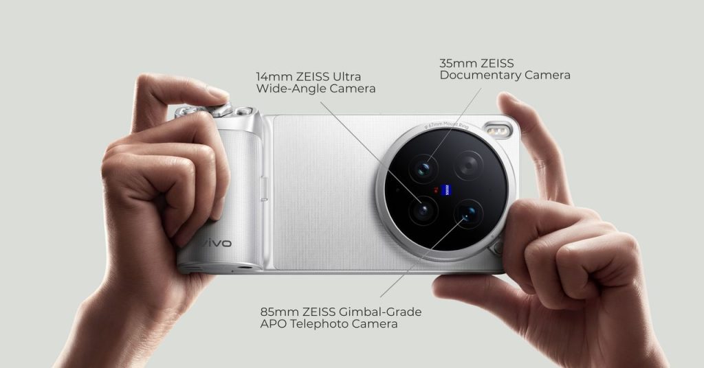 vivo X300 Ultra Showcases Early Portrait Power Ahead of May 23 Launch