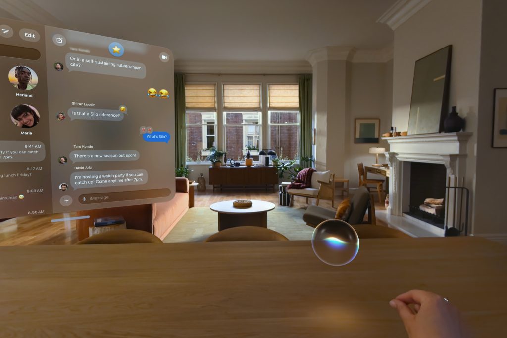 Siri AI is Here: New Assistant Understands Messages, Photos, and Onscreen Content 4 - balastech Siri AI on Apple Vision Pro
