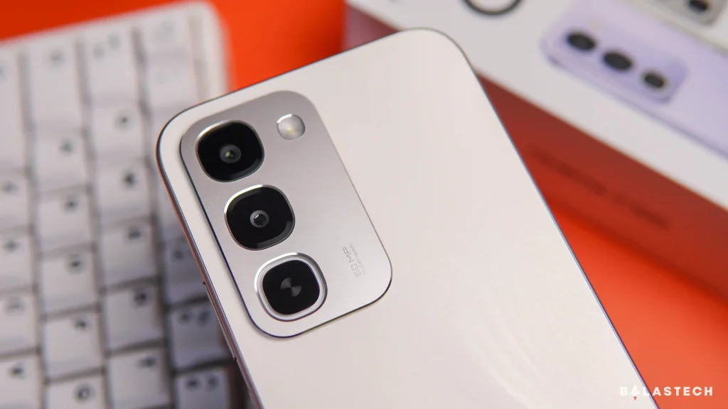 realme C100 Camera