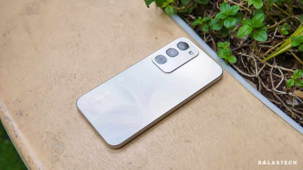 realme C100 Design 