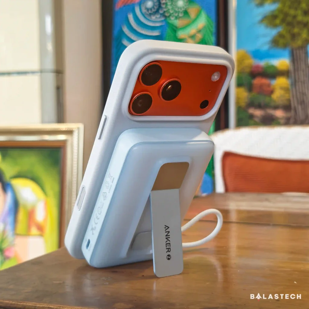 Anker Zolo Magnetic Powerbank Built-in Stand