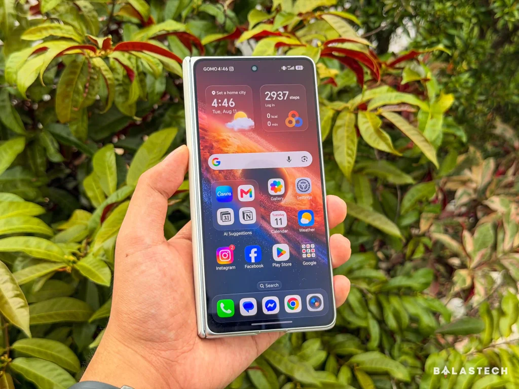 HONOR Magic V6 First Impressions: A Thin but Tough Foldable 5 - balastech HONOR Magic V6 Display