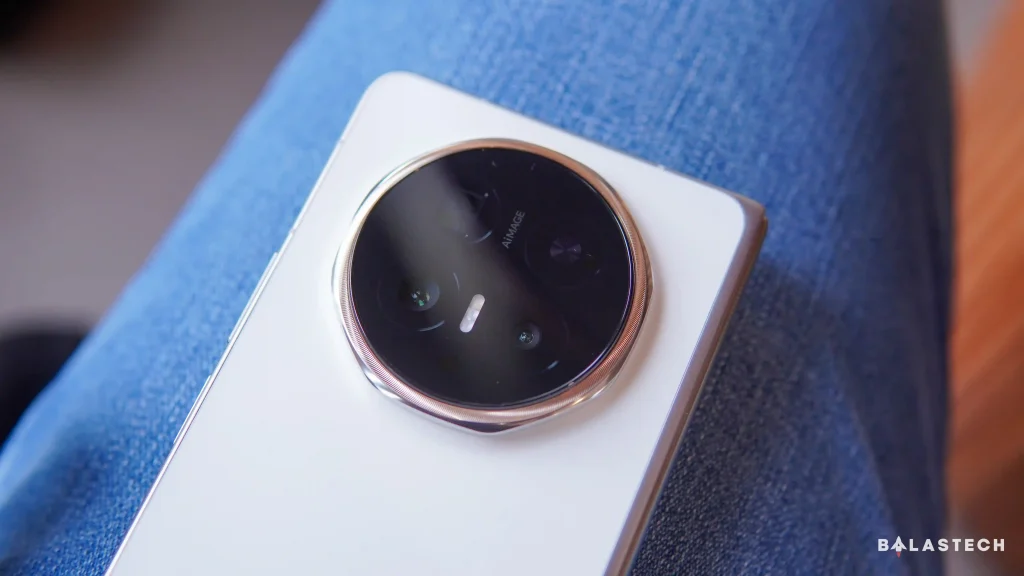 HONOR Magic V6 Review - Camera