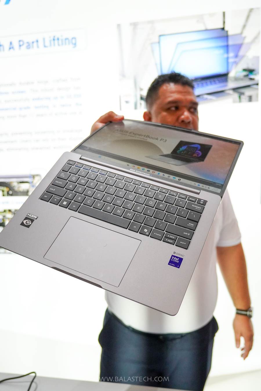 ASUS ExpertBook P3 hinge rigidity demo at the ASUS Business Cebu event